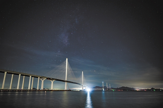 星辰大海之間的黃茅海跨海通道。