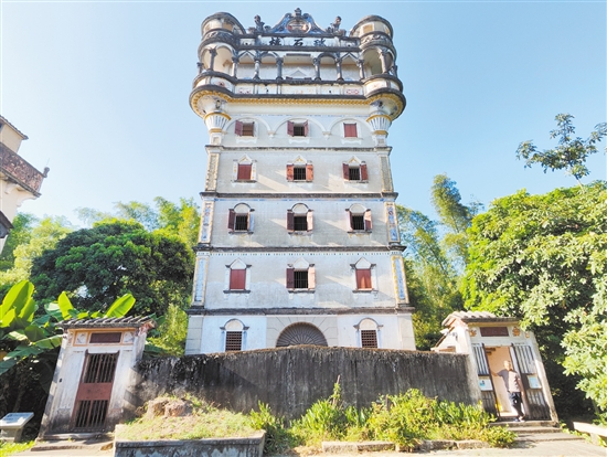 江門與澳門不斷加強文旅合作，利用世界文化遺產(chǎn)資源攜手開拓旅游市場。圖為開平瑞石樓。